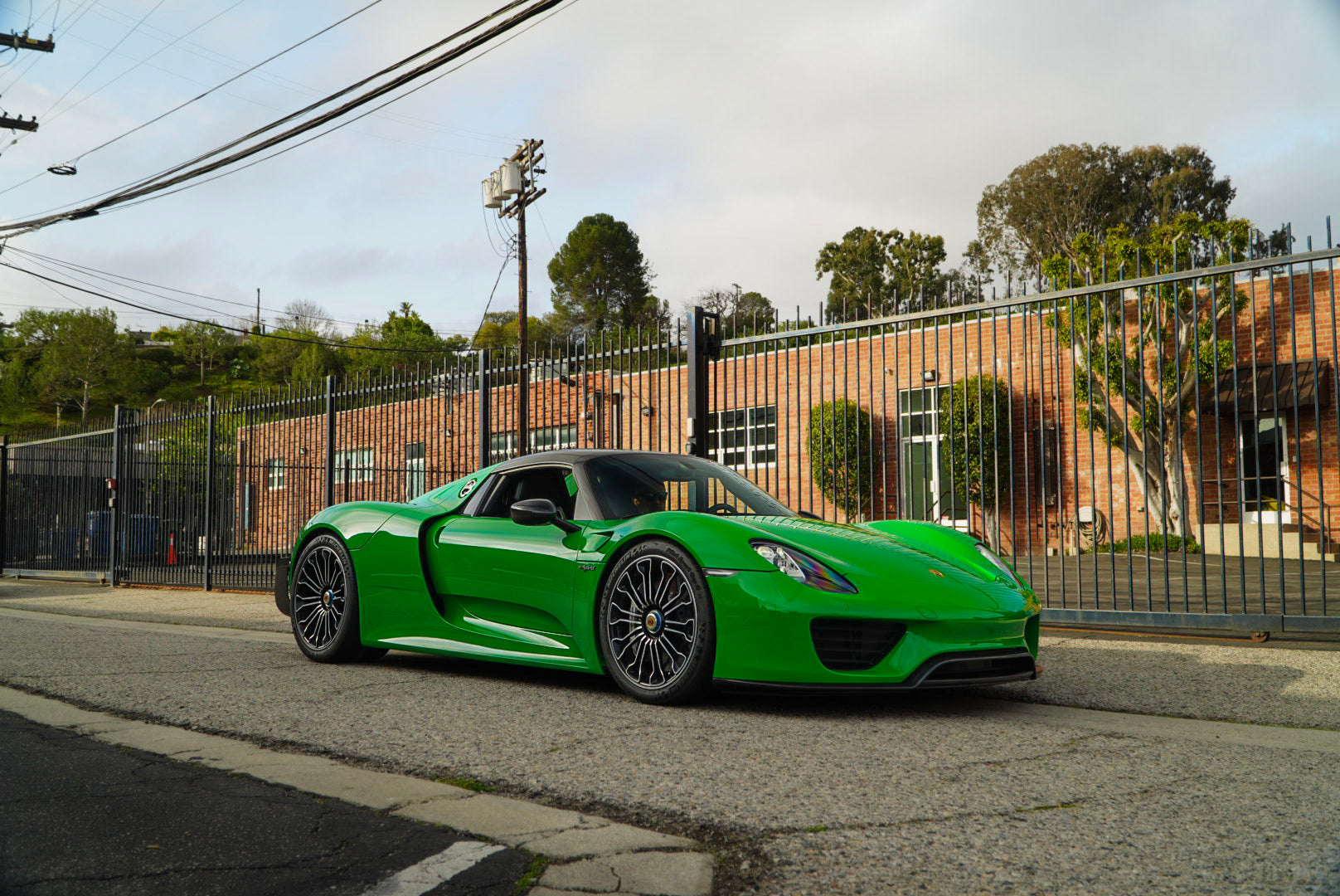 14x11 Metal Porsche 918 Print